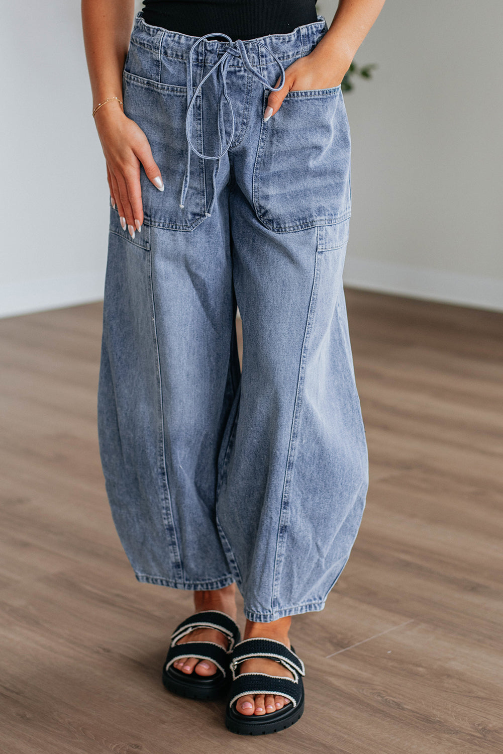 Myosotis Large Patch Pocket Drawstring Paperbag Waist Barrel Jeans