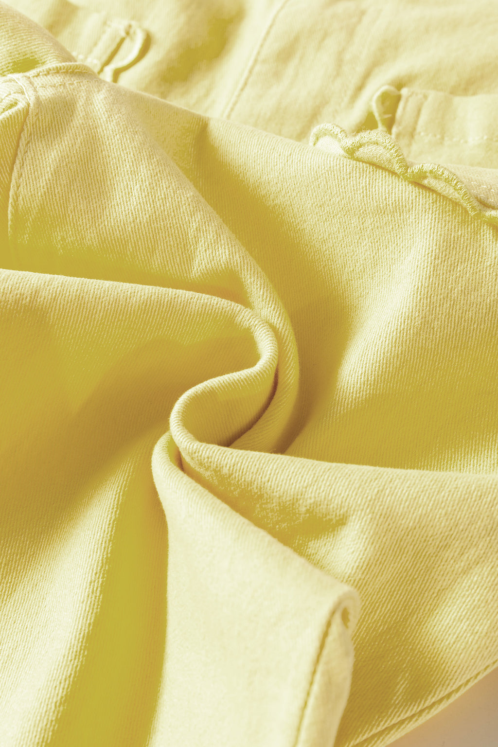 Yellow Solid Color Scalloped Patch Pocket Shift Jeans